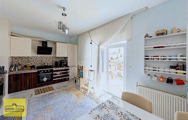 Şenol'dan Göztepe Konutlarında 3+1 Satılık 8. Arakat Geniş Daire - Görsel 14