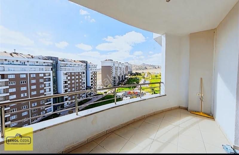 Şenol'dan Göztepe Konutlarında 3+1 Satılık 8. Arakat Geniş Daire - Görsel 7