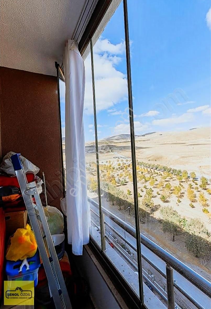 Şenol'dan Göztepe Konutlarında 3+1 Satılık 8. Arakat Geniş Daire - Görsel 16