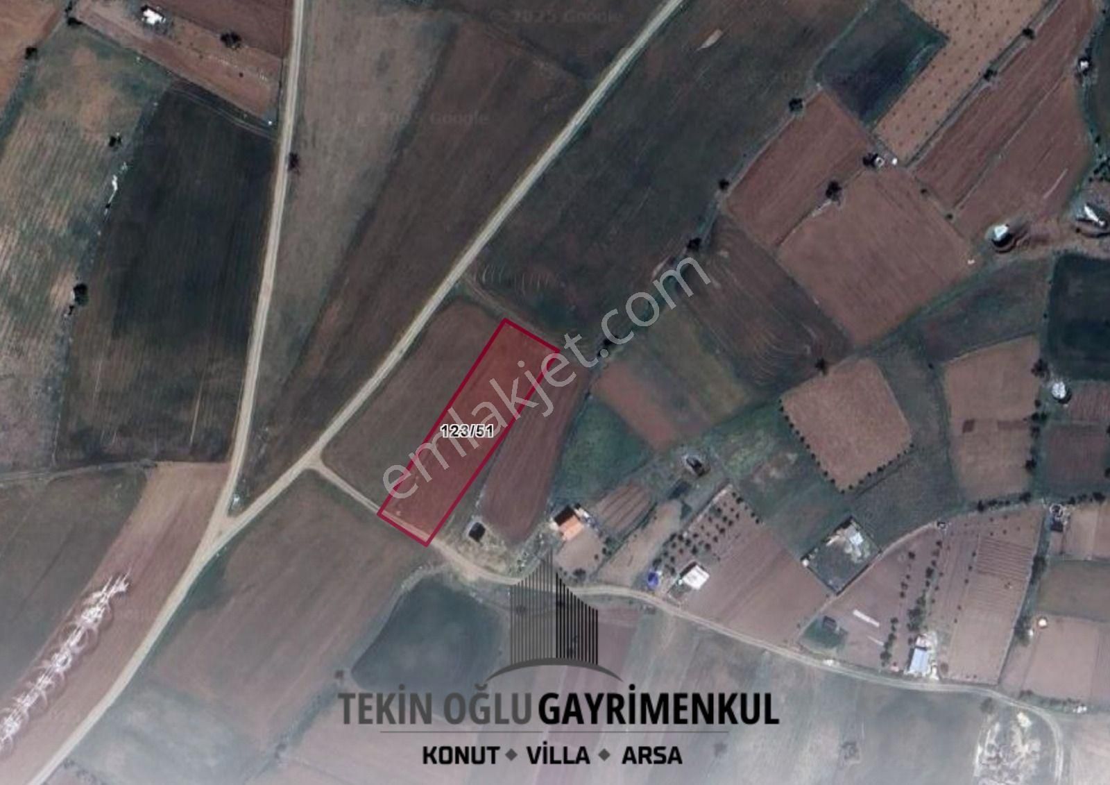 Karadiğin'de Müstakil Kullanım 1.906 M² Tarla