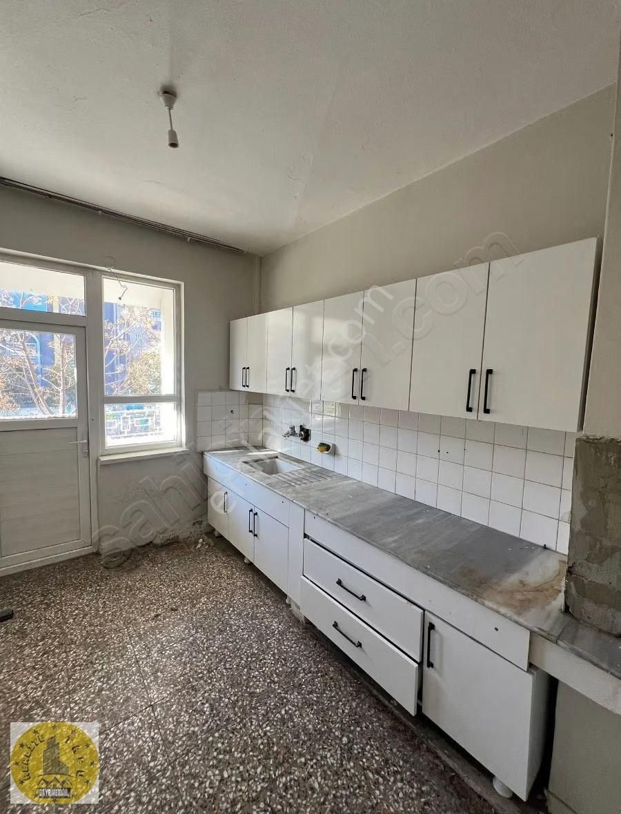 Realite Tapudan Adnan. Yenişehirde Kiralık Daire - Görsel 7