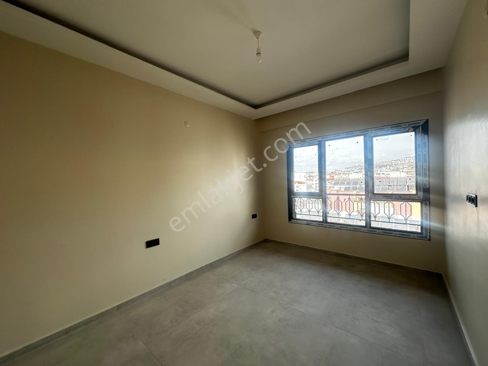 Kuşadası Merkezde Sıfır 3+1 Çatı Dubleks - Görsel 12