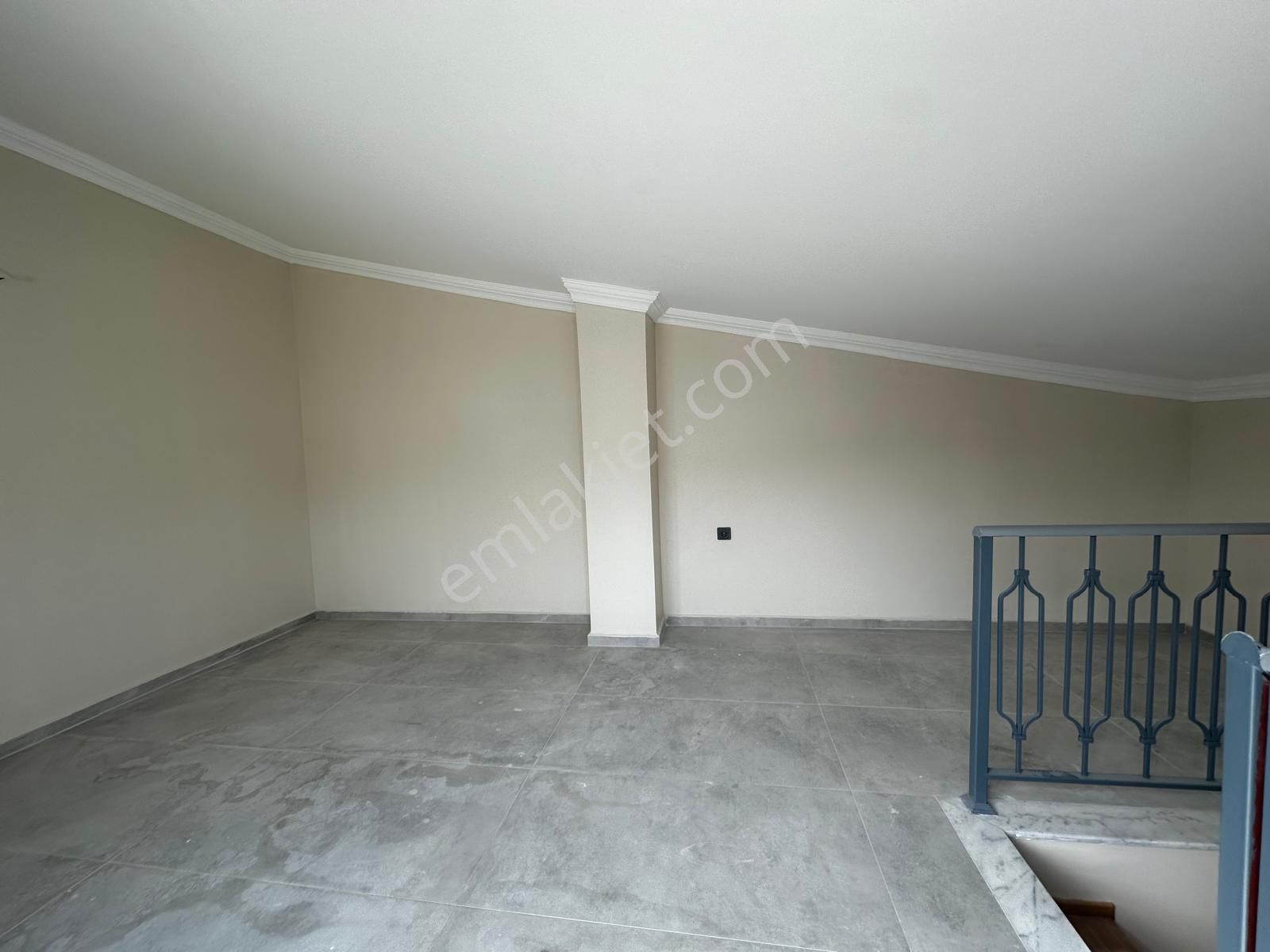 Kuşadası Merkezde Sıfır 3+1 Çatı Dubleks - Görsel 18