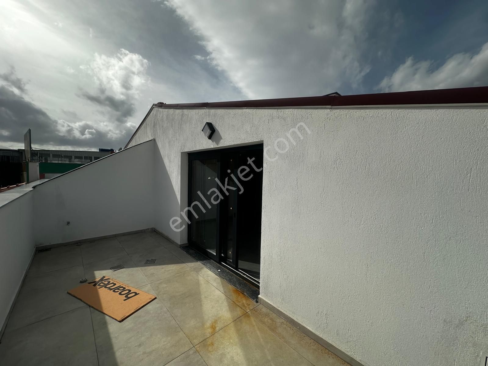 Kuşadası Merkezde Sıfır 3+1 Çatı Dubleks - Görsel 17