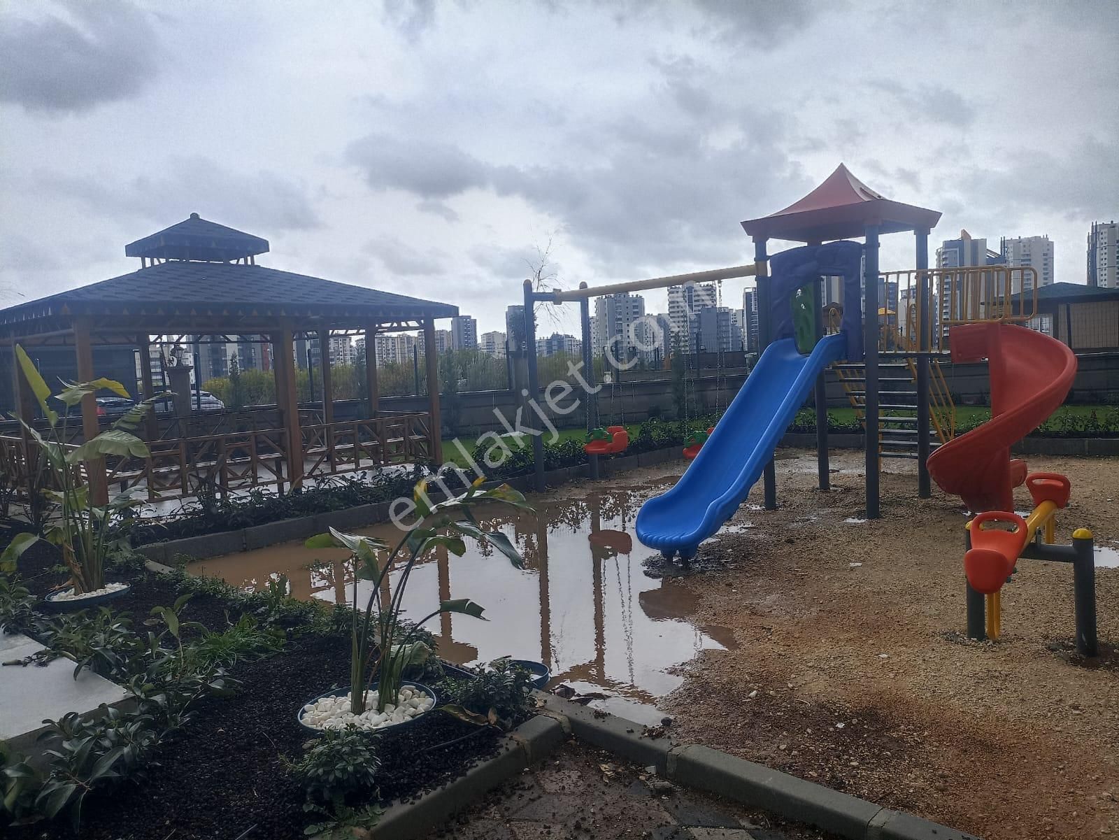 Realty World Budur Gayrimenkul’den Yücesoy Trend'de 1+1 Lüx Satılık Daire - Görsel 2