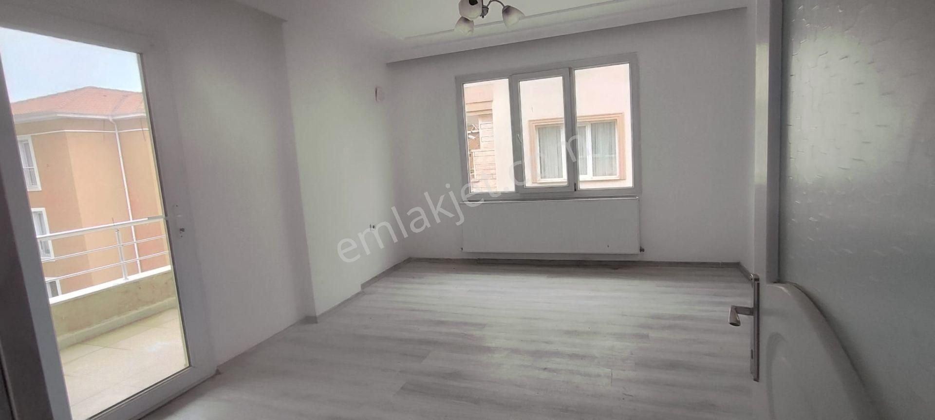 🏡denize Yakın | Yeni Tadilatlı | Alt+üst Kat | 2 Daire Tek Fiyat - Görsel 2