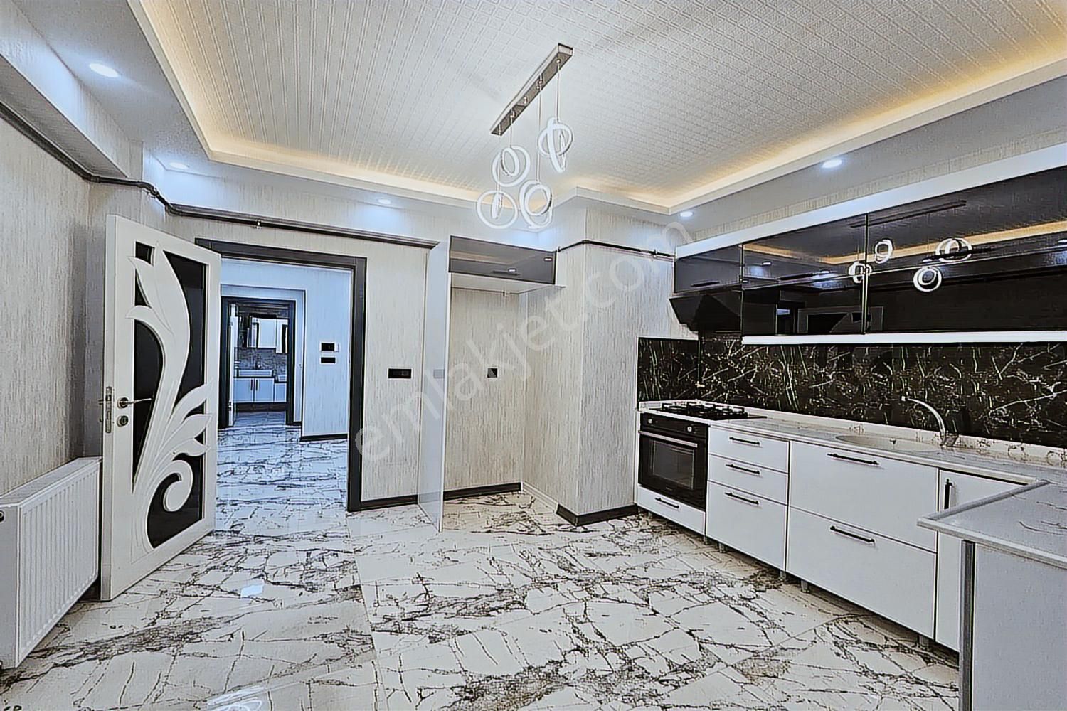 Karakaya Ziraat Bankası Yakını Modern Tasarımlı Lüks Yapılı Dair - Görsel 21