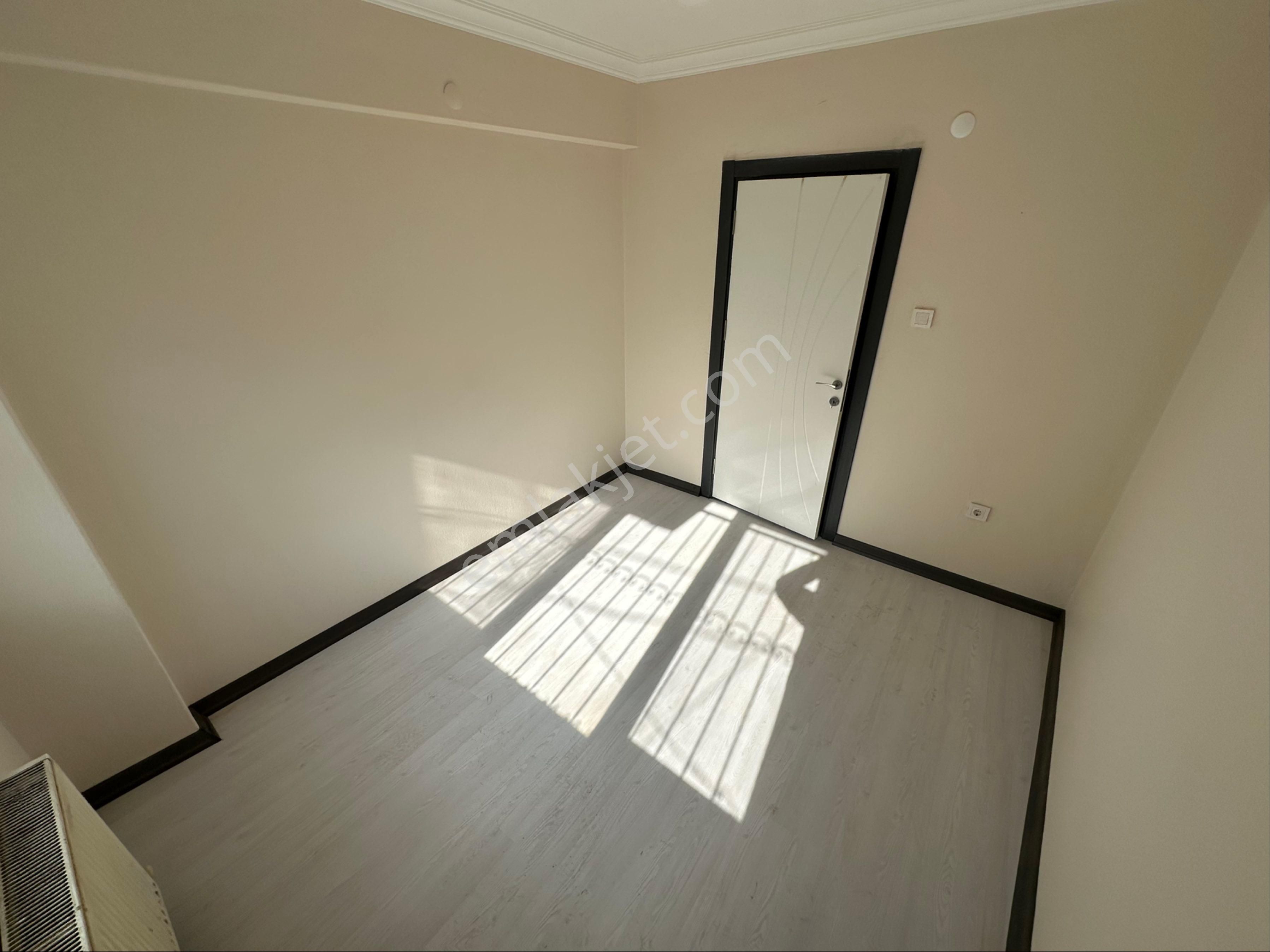 Ordu Caddesinin Dibinde 3+1 Doğalgazlı Yüksek Giriş Kapalı Mutfak - Görsel 19