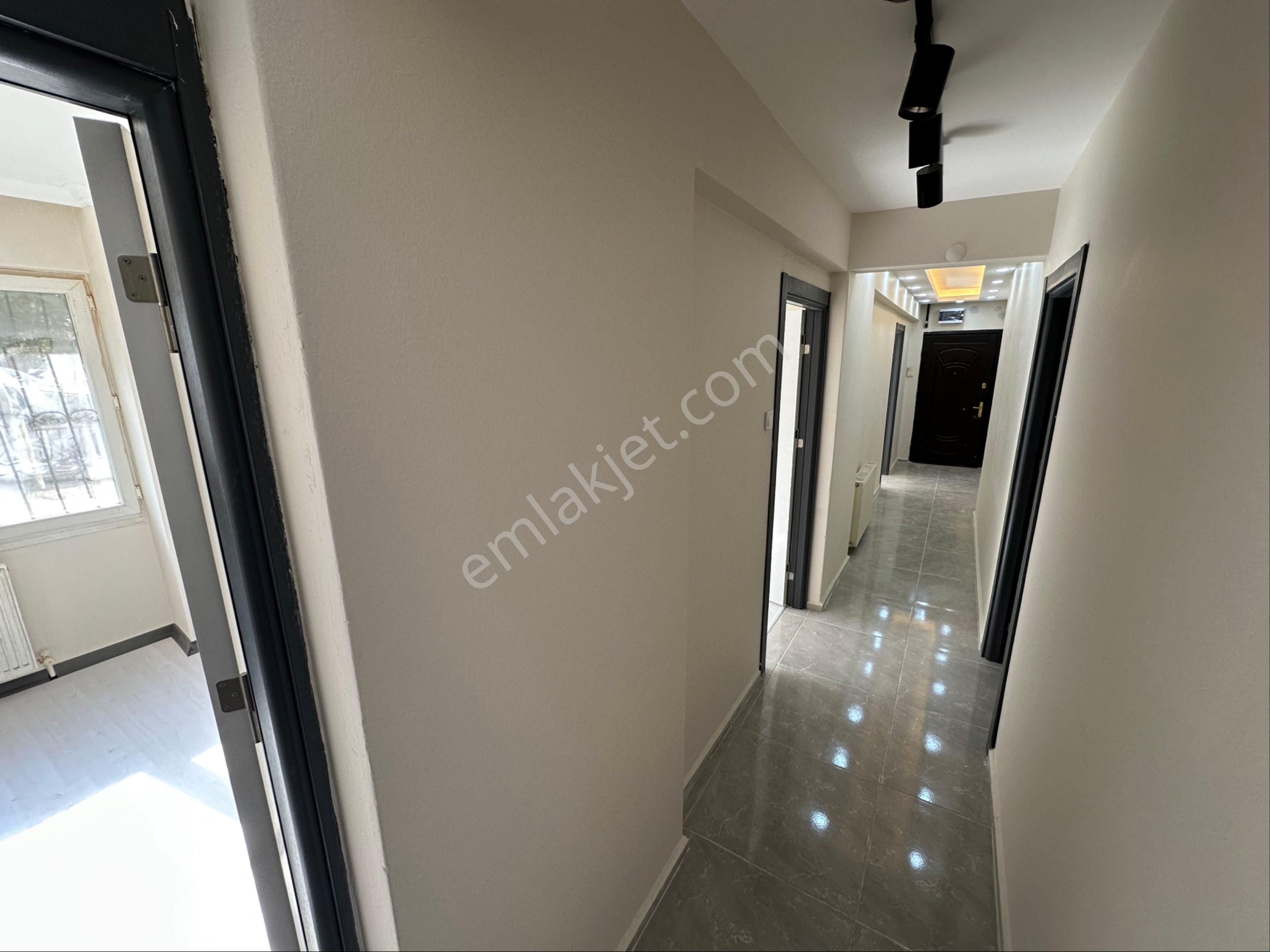 Ordu Caddesinin Dibinde 3+1 Doğalgazlı Yüksek Giriş Kapalı Mutfak - Görsel 8