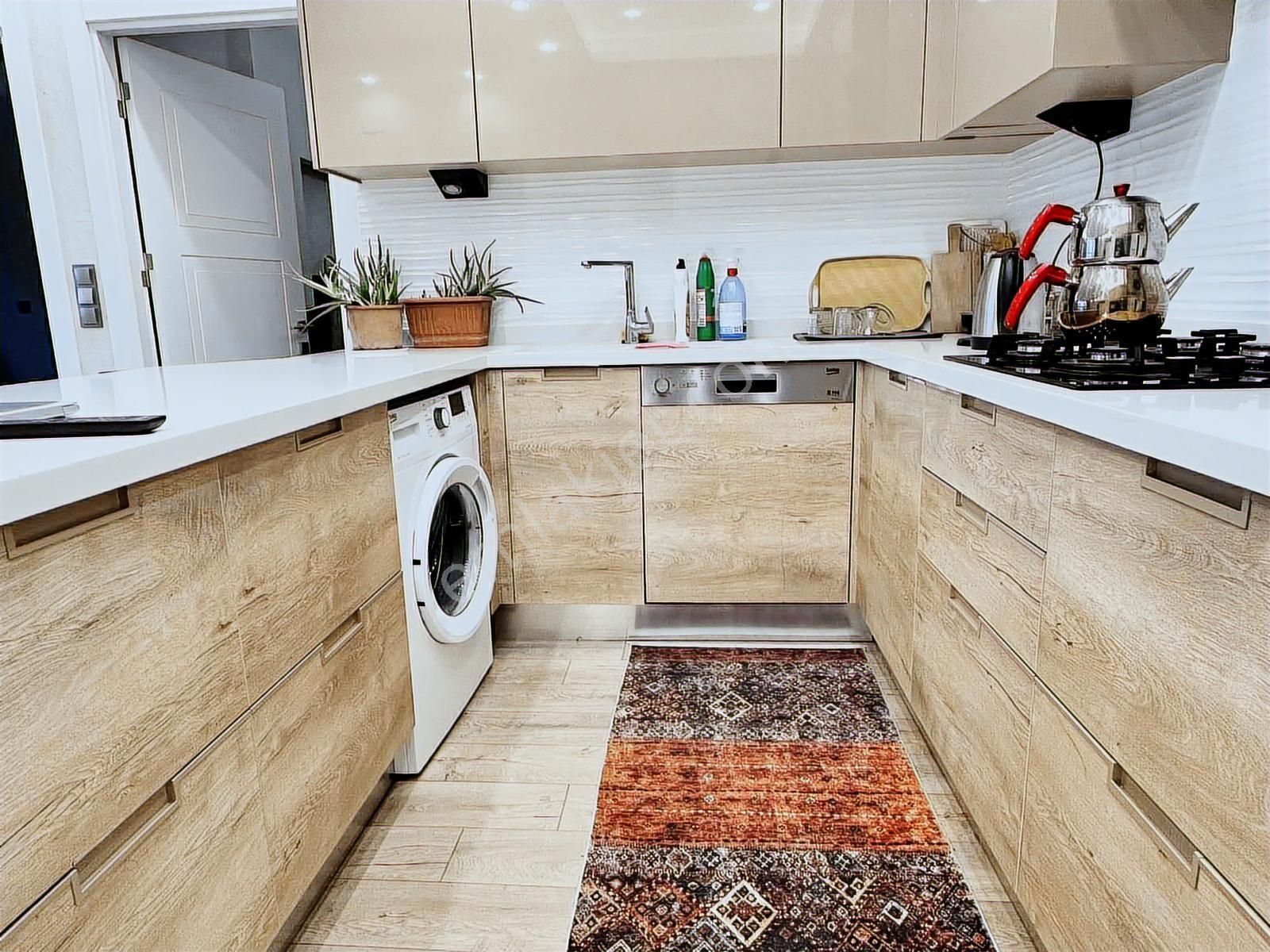 Remax Leon Esma Sultan Konakları 2+1 Eşyalı Kiralık Lüks Daire - Görsel 10