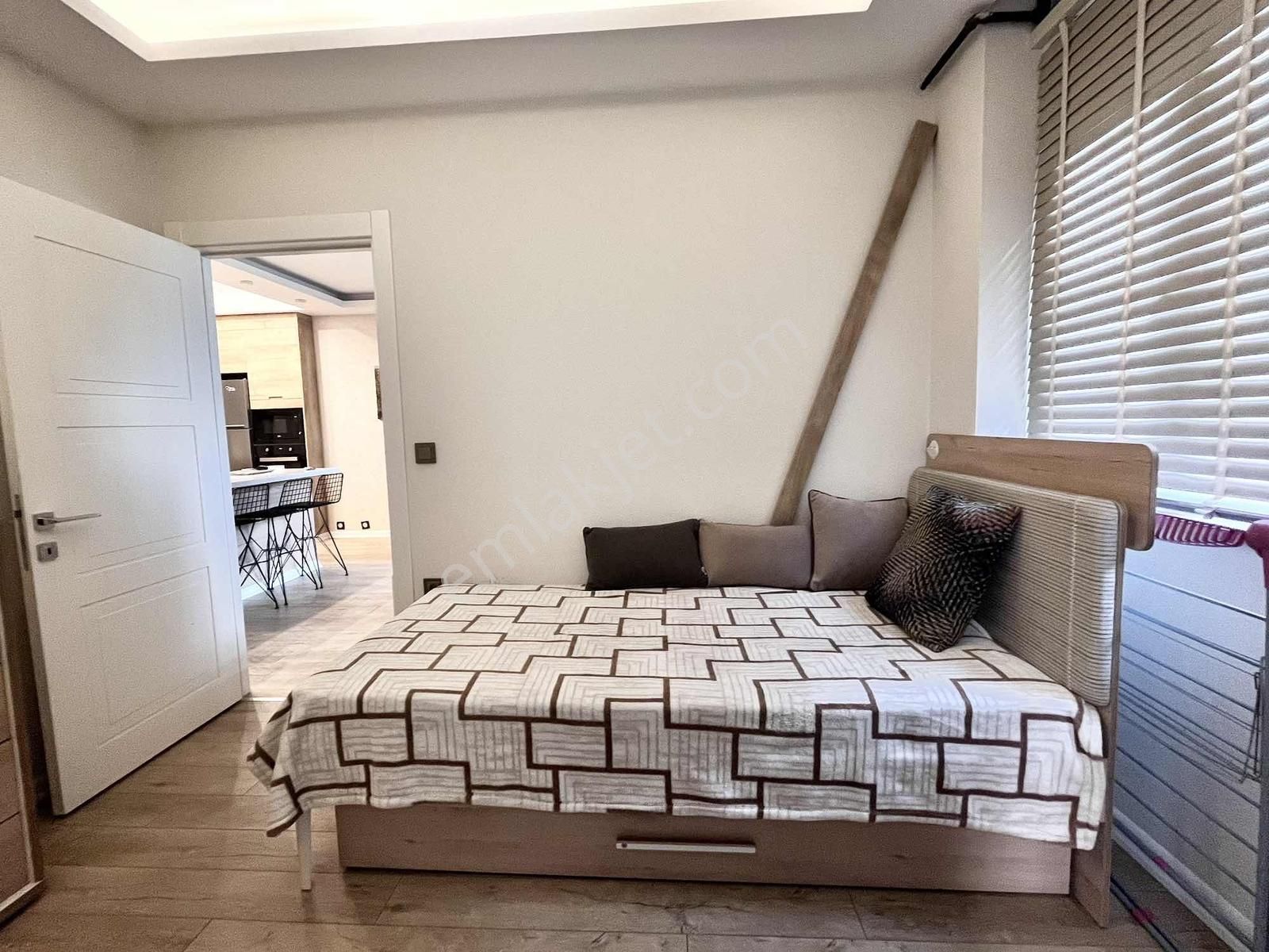 Remax Leon Esma Sultan Konakları 2+1 Eşyalı Kiralık Lüks Daire - Görsel 11