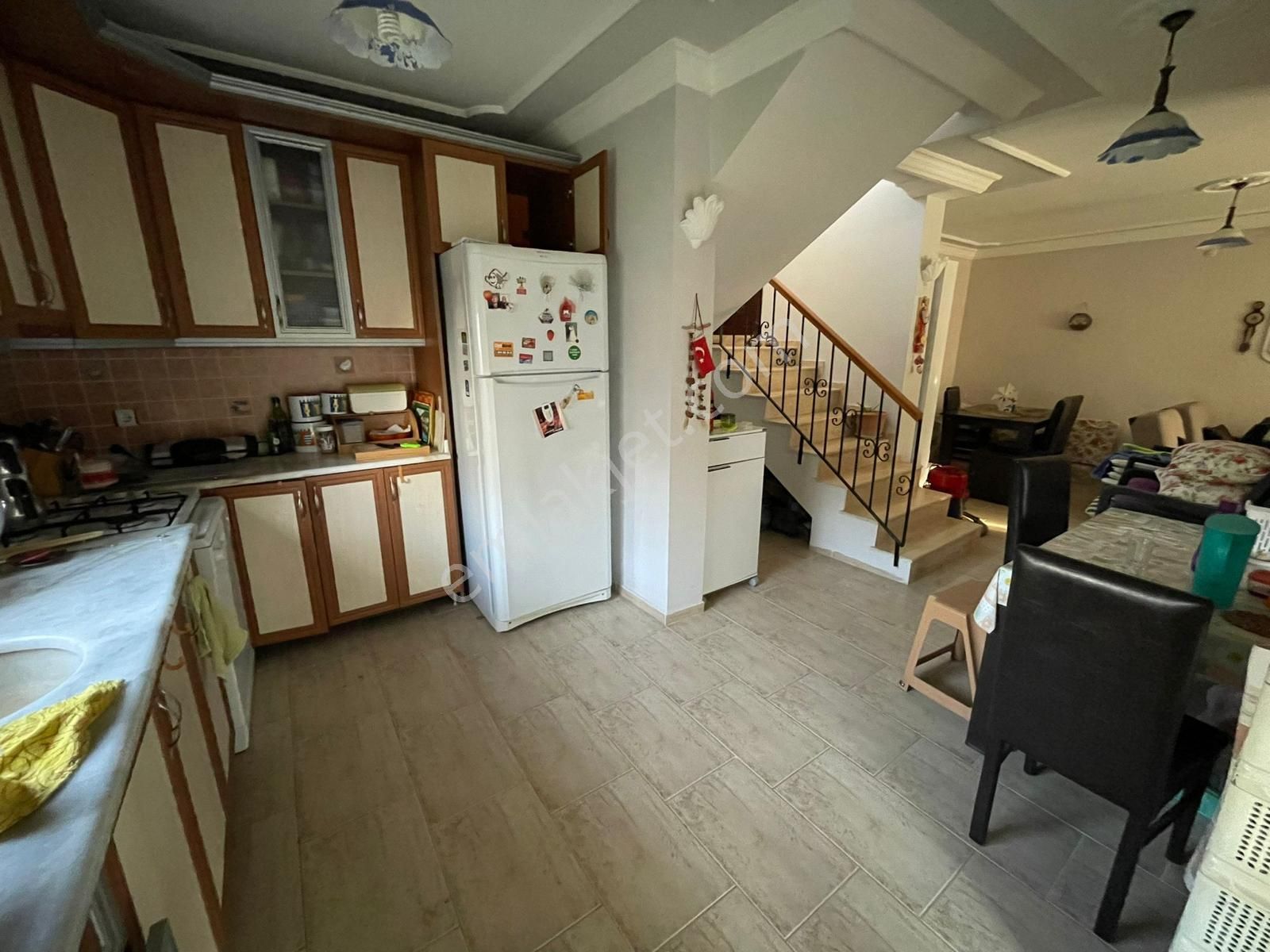 Kuşadası Sahilde,havuzlu Sitede, 3+1 Müstakil Villa - Görsel 18