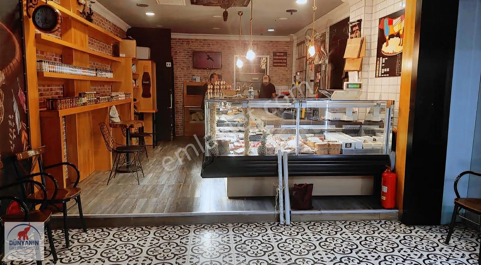 Dragos Girişinde 55 M2 Kiralık Dükkan - Görsel 3