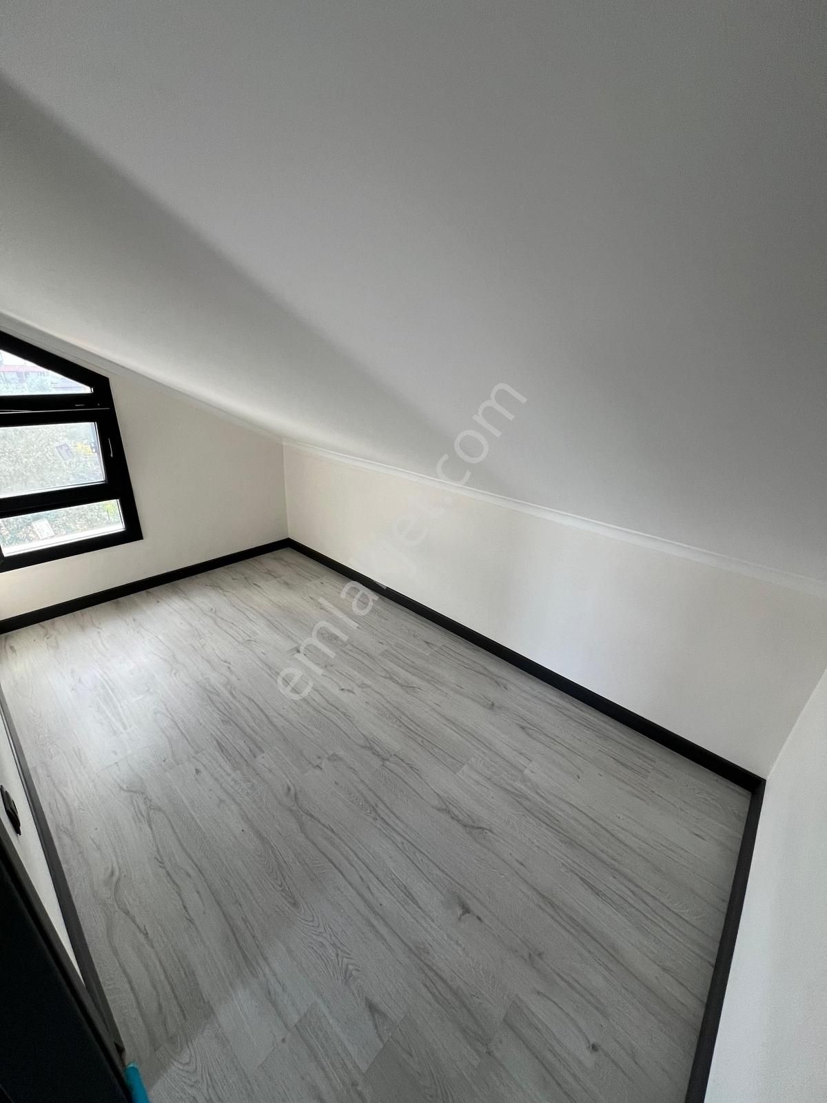 Dikili Merkez'de Denize Yakın | 5+1 Tripleks Müstakil Villa - Görsel 27