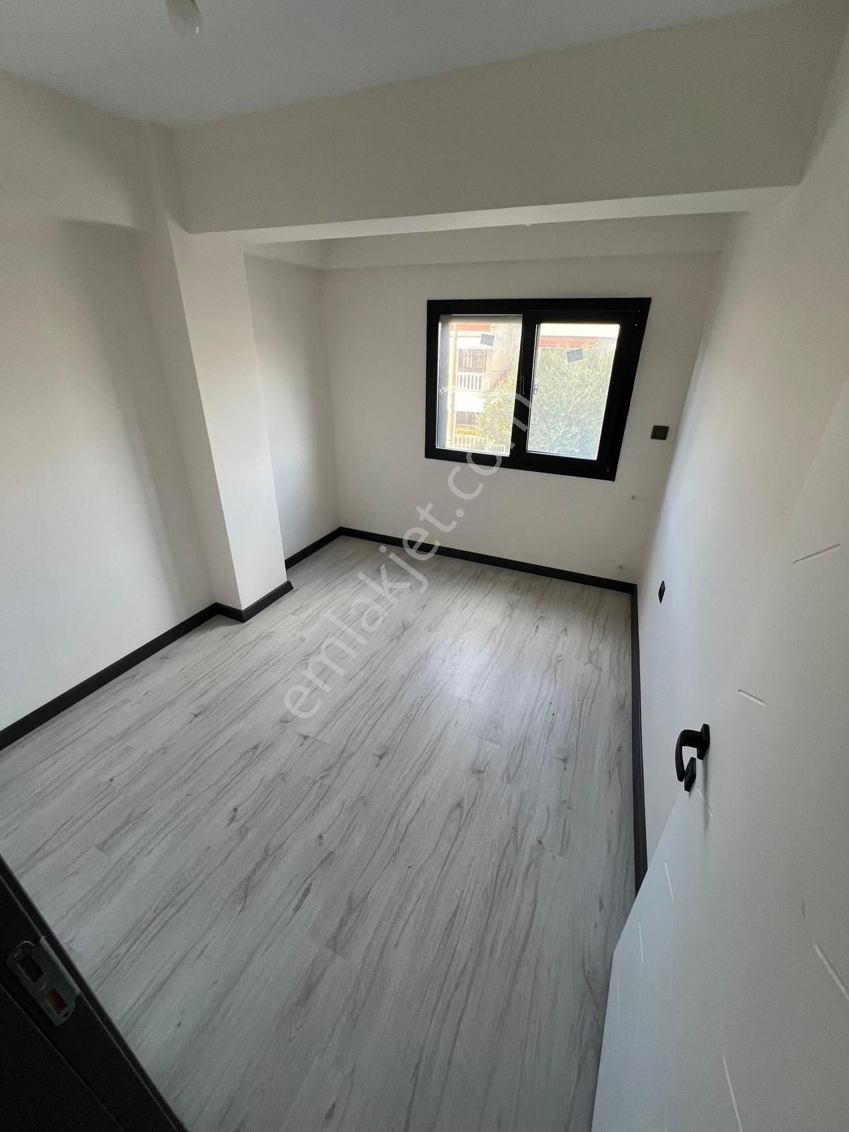 Dikili Merkez'de Denize Yakın | 5+1 Tripleks Müstakil Villa - Görsel 26