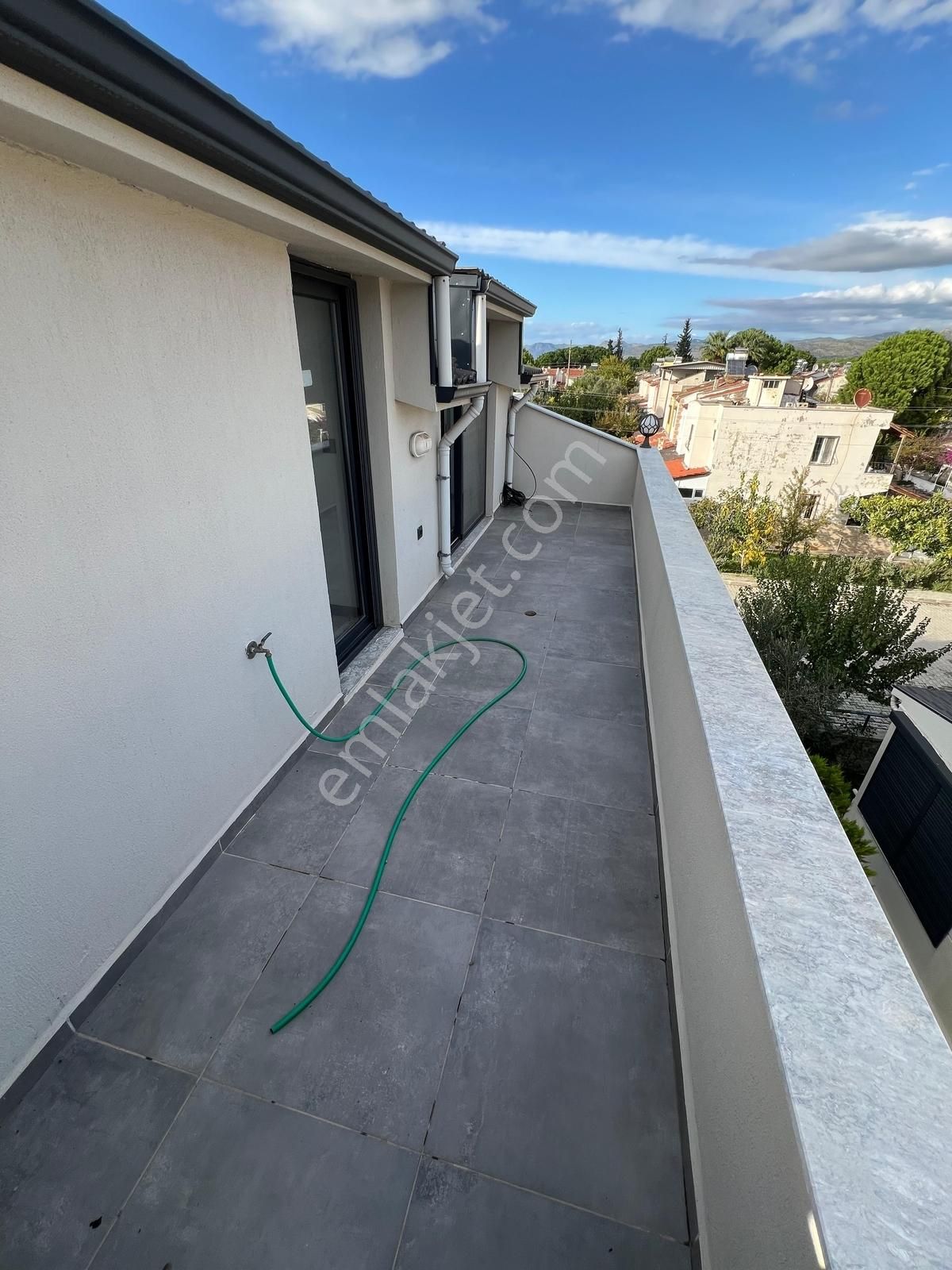 Dikili Merkez'de Denize Yakın | 5+1 Tripleks Müstakil Villa - Görsel 11