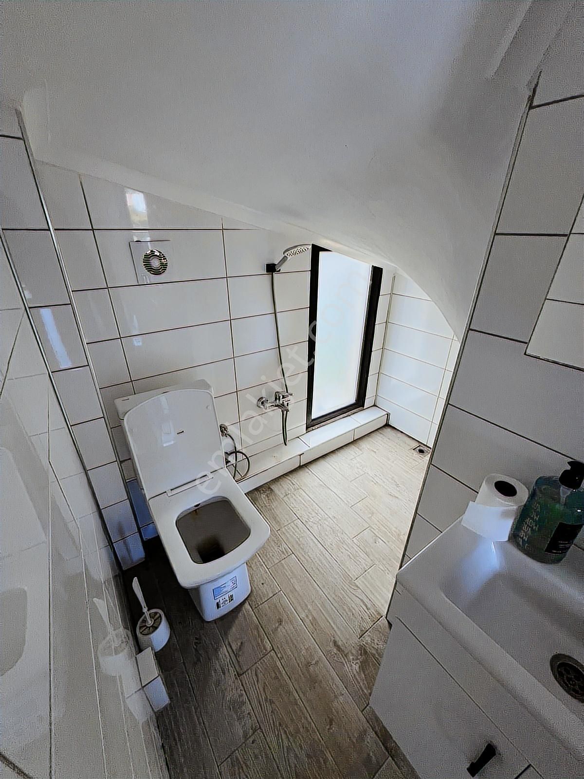 Dikili Merkez'de Denize Yakın | 5+1 Tripleks Müstakil Villa - Görsel 16