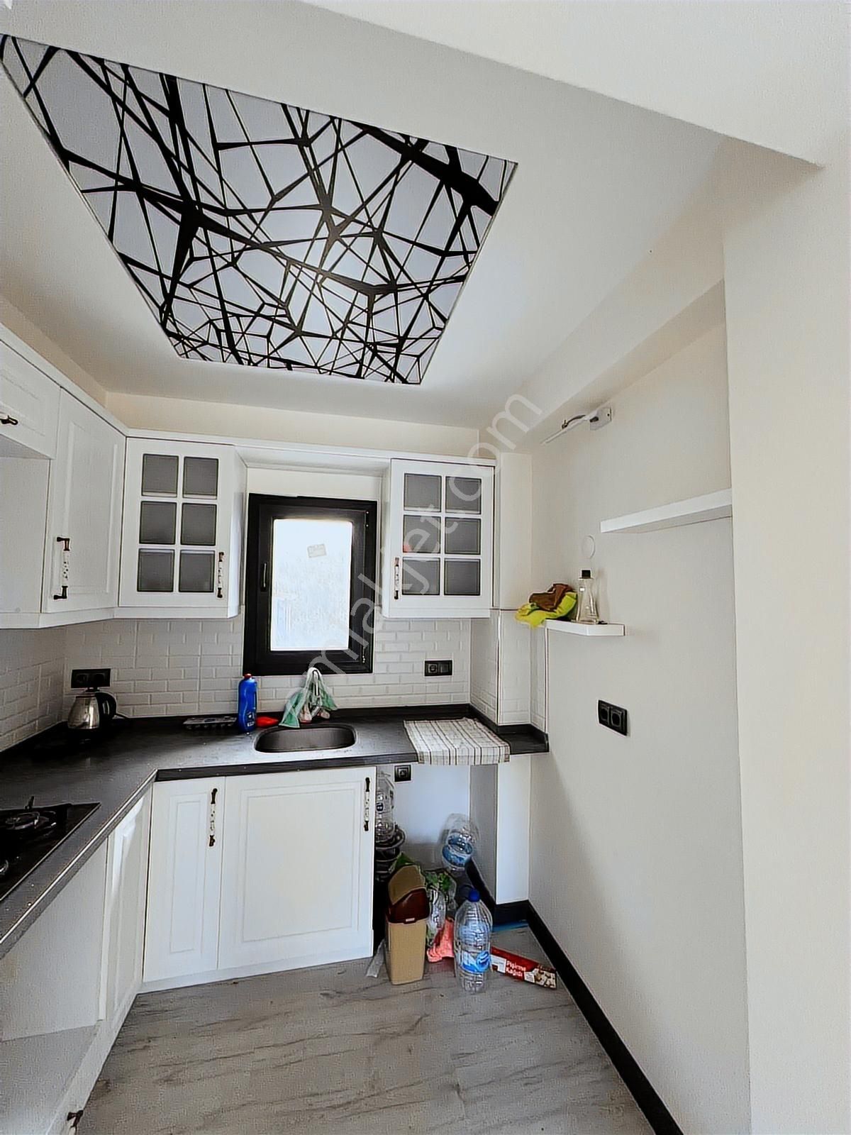 Dikili Merkez'de Denize Yakın | 5+1 Tripleks Müstakil Villa - Görsel 24