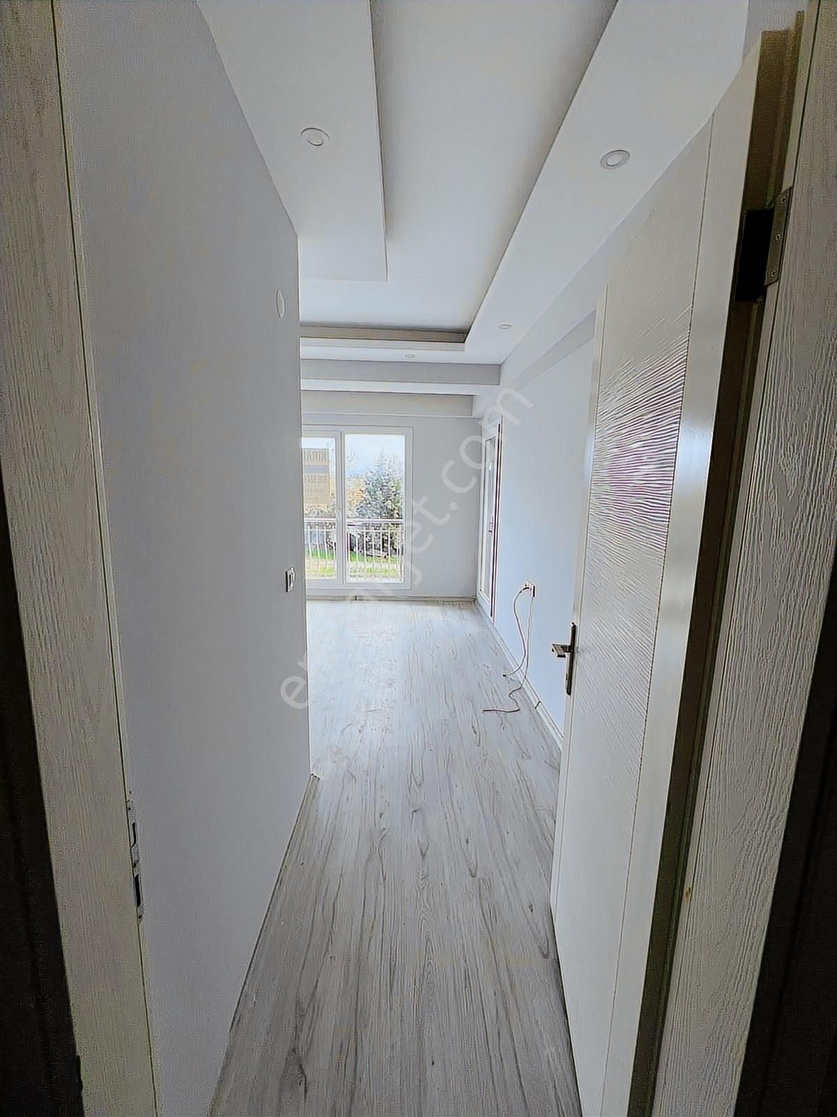 Fatih Mahallesin'de Ara Kat 2+1 Kiralık Daire - Görsel 3