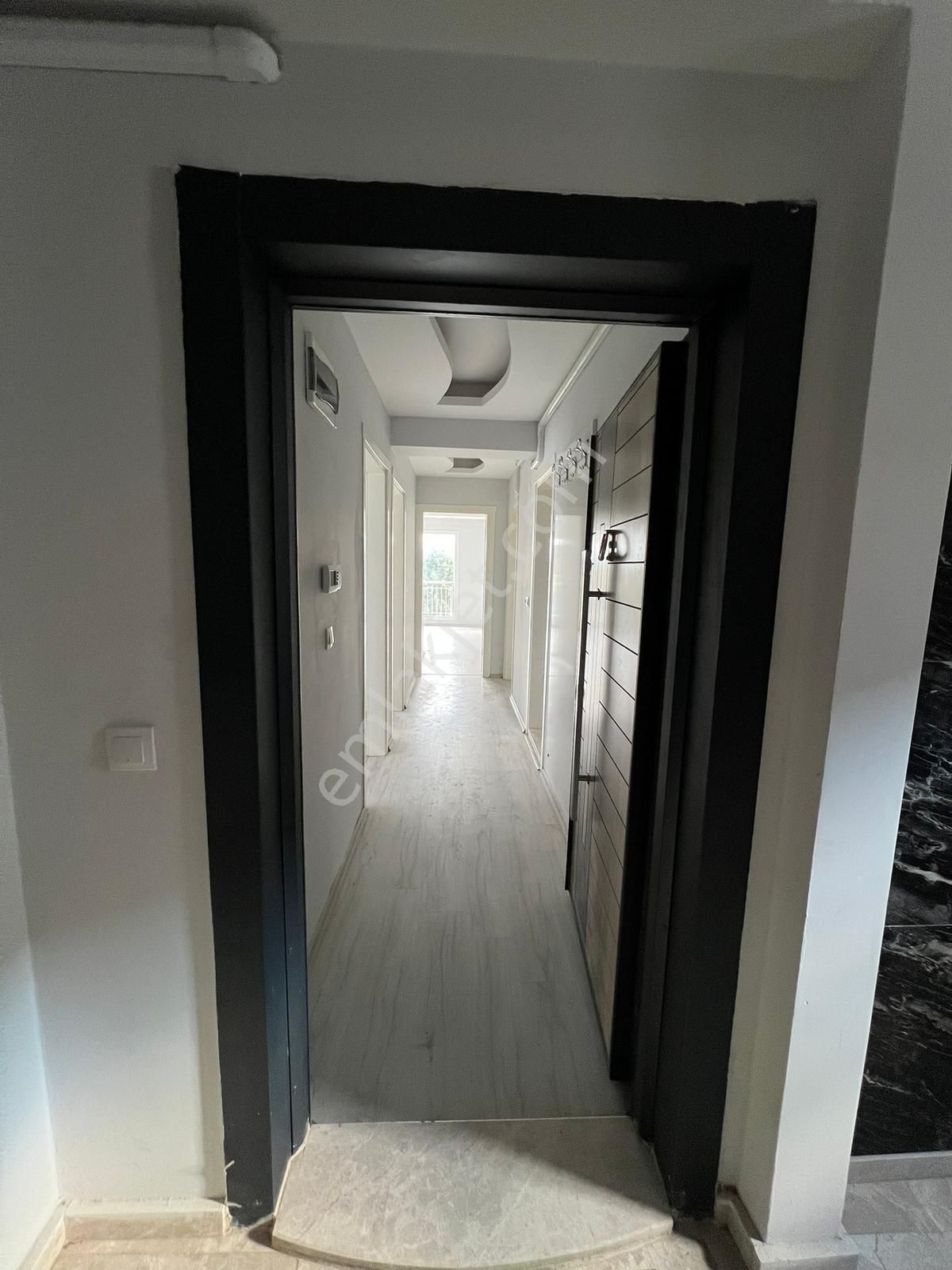 Fatih Mahallesin'de Ara Kat 2+1 Kiralık Daire - Görsel 34
