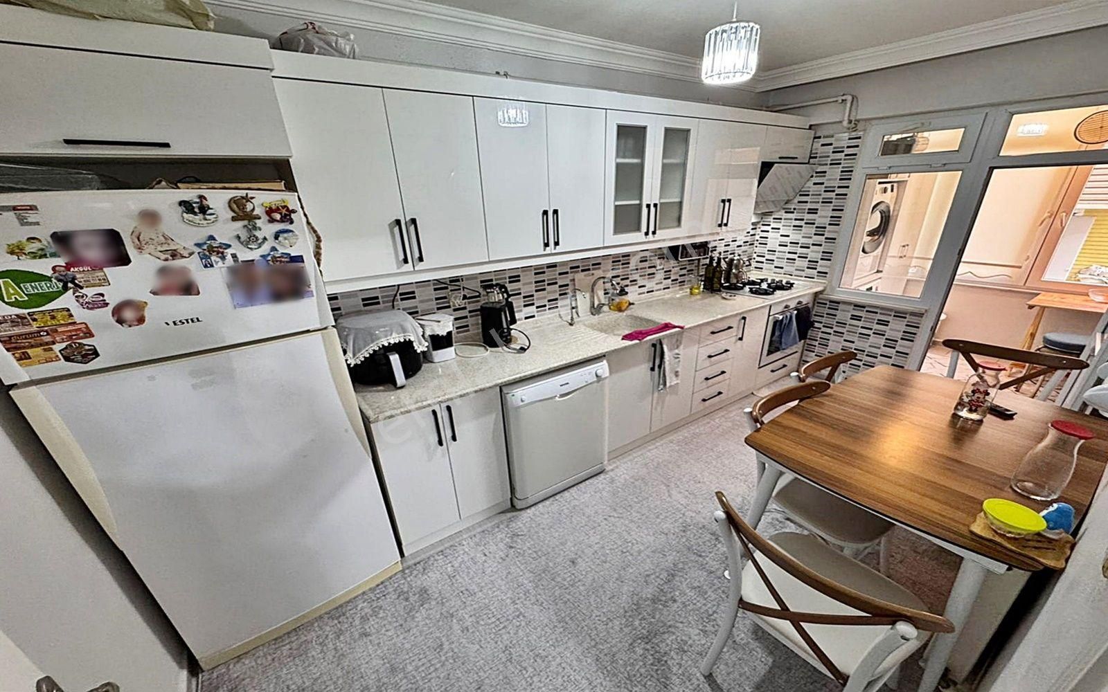 Arden Yapı'dan Bahçelievlerde İskanlı Kombili Çift Balkonlu 2+1 - Görsel 21