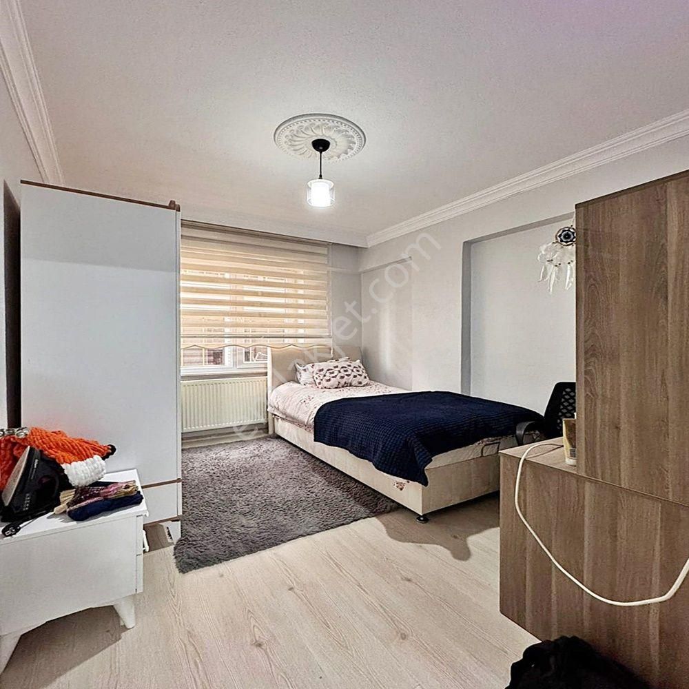 Arden Yapı'dan Bahçelievlerde İskanlı Kombili Çift Balkonlu 2+1 - Görsel 13