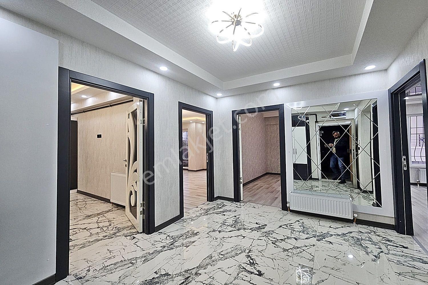 Karakaya'da Ziraat Bankası Yakını Modern Tasarımlı Lüks Yapılı Daire - Görsel 25