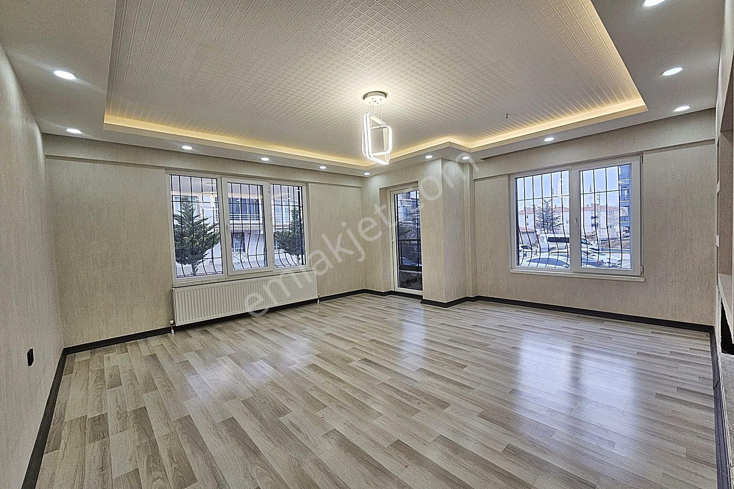 Karakaya'da Ziraat Bankası Yakını Modern Tasarımlı Lüks Yapılı Daire - Görsel 5