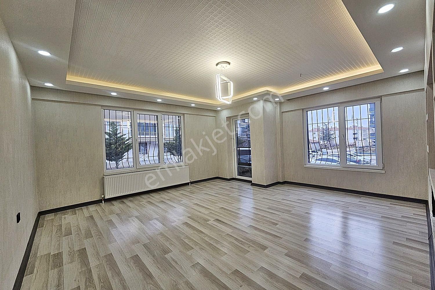 Karakaya'da Ziraat Bankası Yakını Modern Tasarımlı Lüks Yapılı Daire - Görsel 6