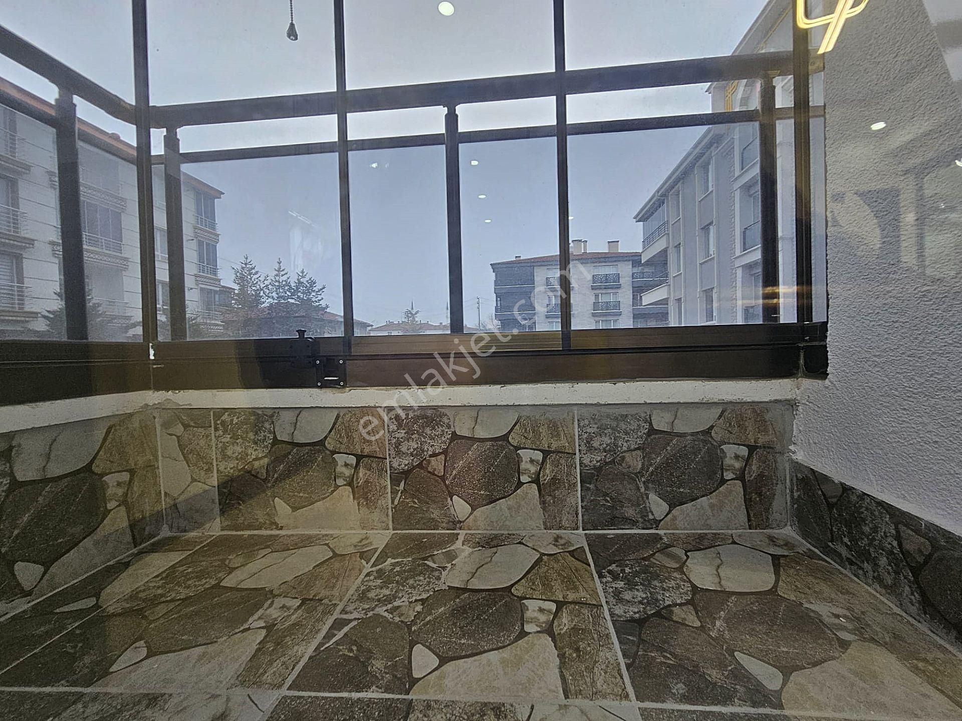 Karakaya'da Ziraat Bankası Yakını Modern Tasarımlı Lüks Yapılı Daire - Görsel 30