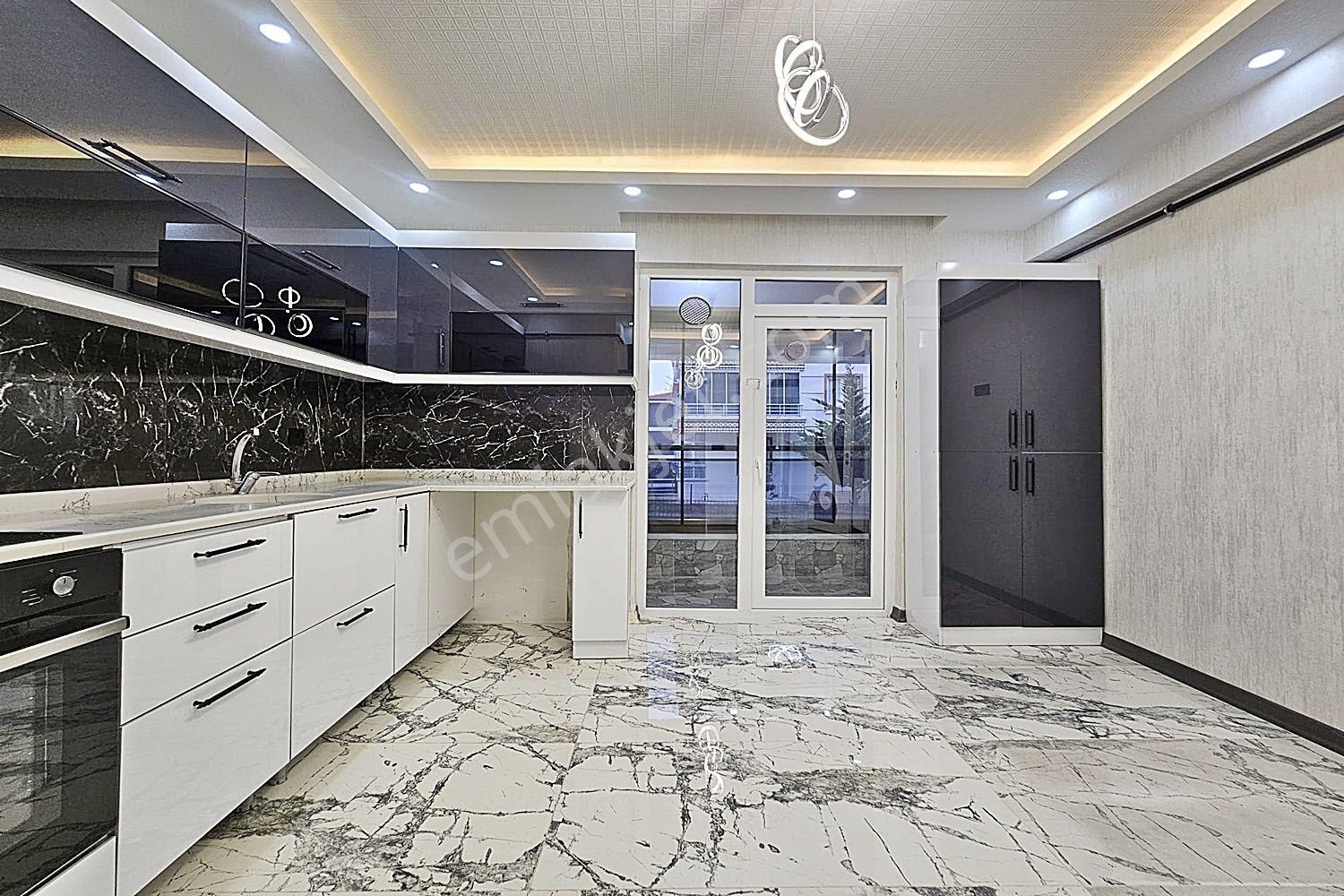 Karakaya'da Ziraat Bankası Yakını Modern Tasarımlı Lüks Yapılı Daire - Görsel 3