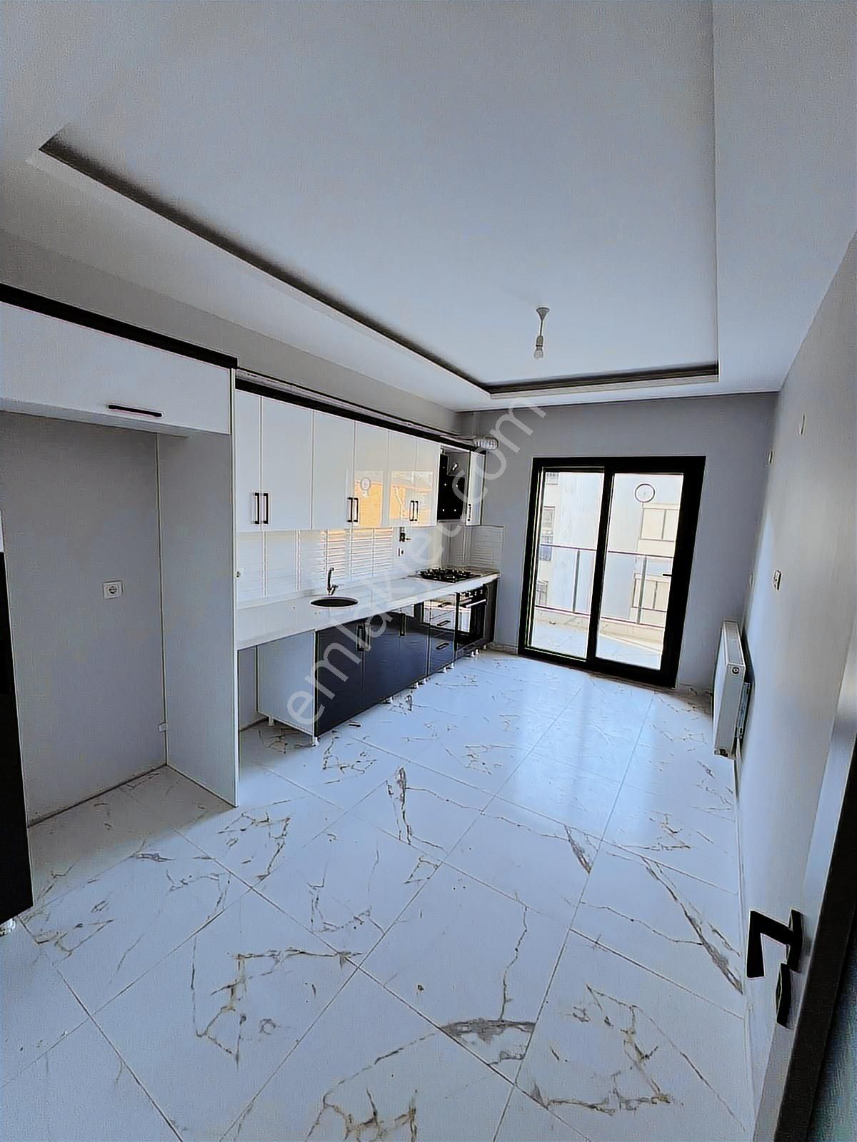 Bergama Gaziosmanpaşa Mahallesin'de Satılık 3+1 Daire - Görsel 3