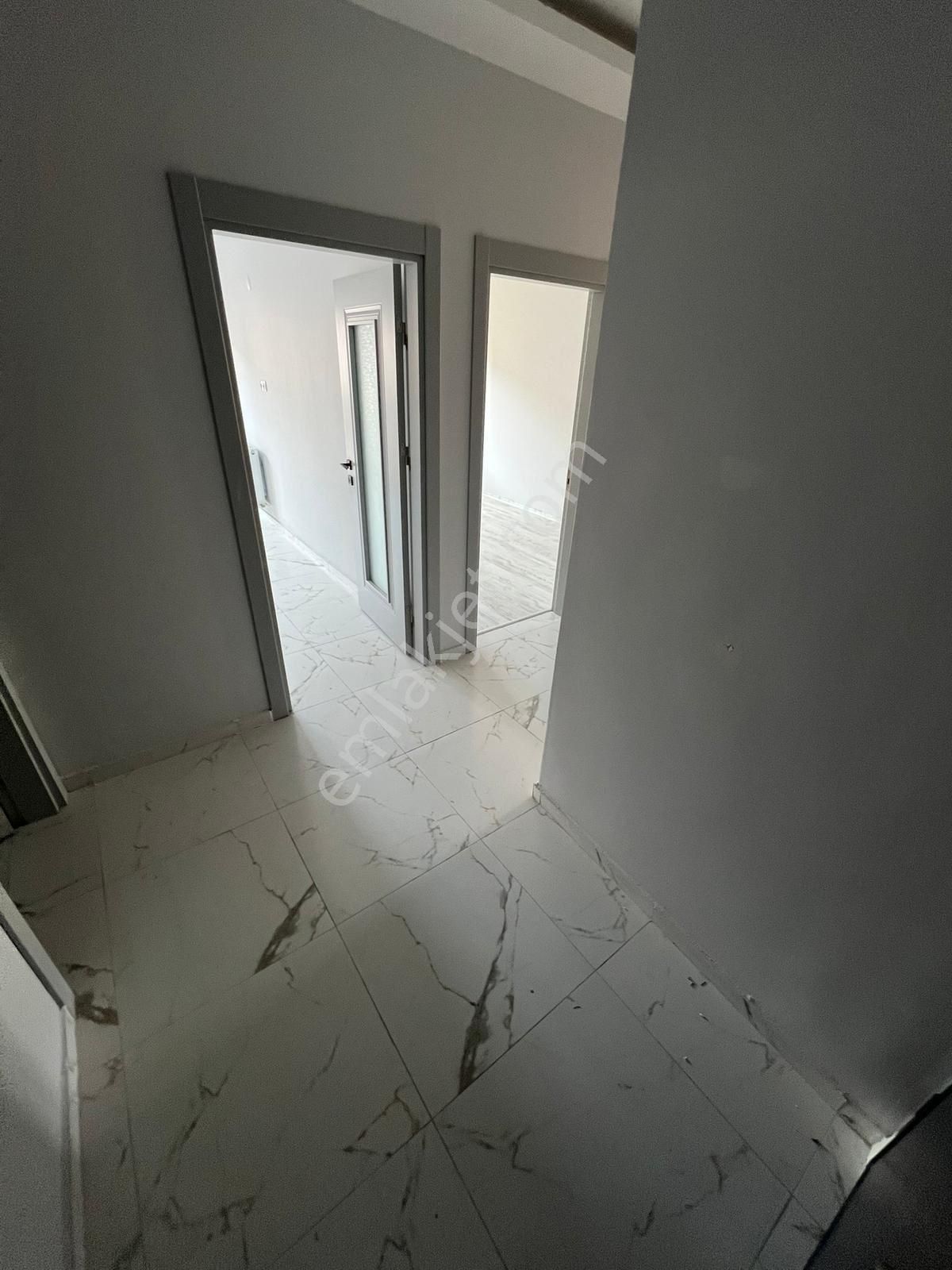 Bergama Gaziosmanpaşa Mahallesin'de Satılık 3+1 Daire - Görsel 24