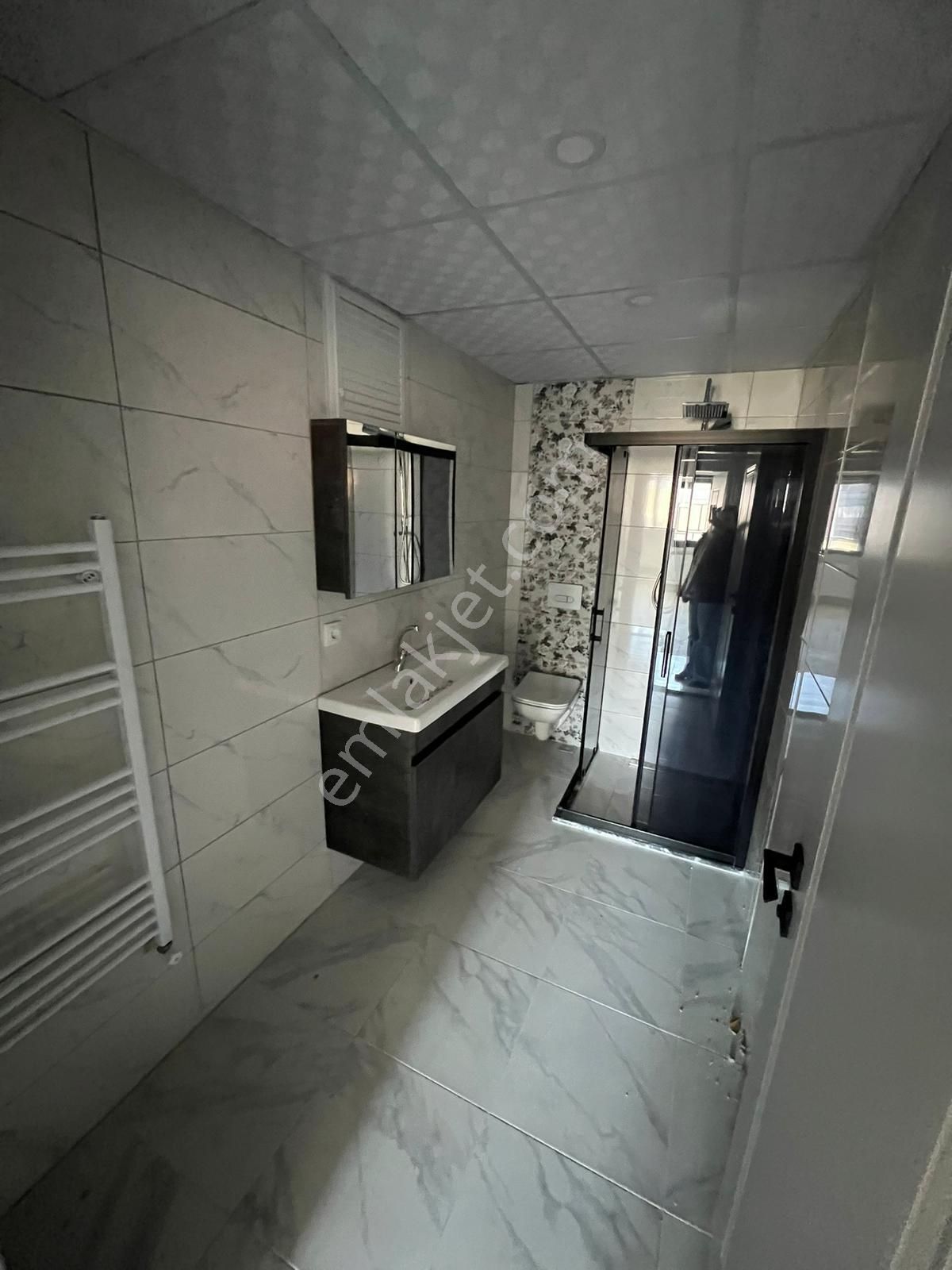 Bergama Gaziosmanpaşa Mahallesin'de Satılık 3+1 Daire - Görsel 11