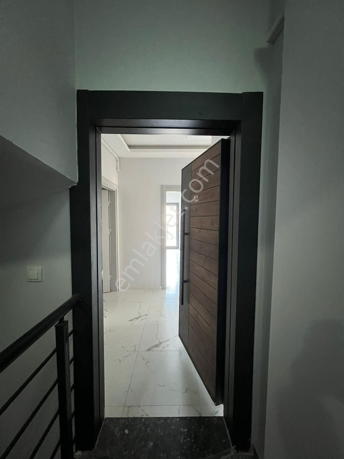 Bergama Gaziosmanpaşa Mahallesin'de Satılık 3+1 Daire - Görsel 22