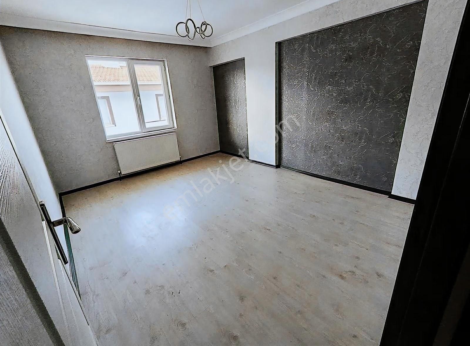 Ysf Emlaktan Satılık Beş Yıllık Daire Yapılı Masrafsız - Görsel 24