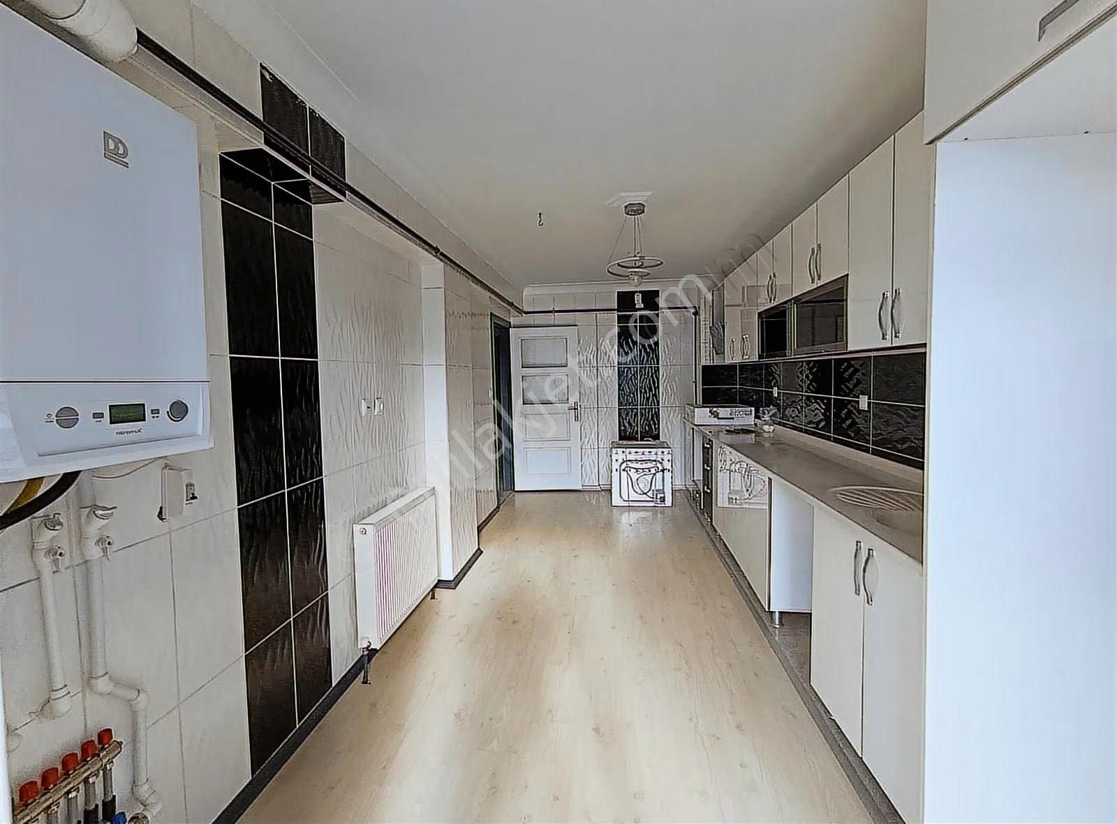 Ysf Emlaktan Satılık Beş Yıllık Daire Yapılı Masrafsız - Görsel 12