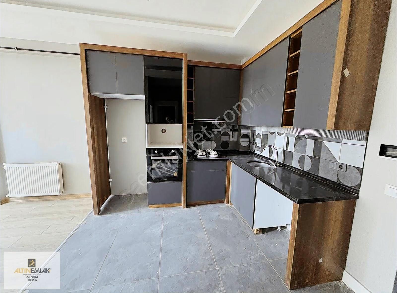 Altın Emlak'tn Deniz Manzaralı Doğalgazlı Modern 1+1 - Görsel 4