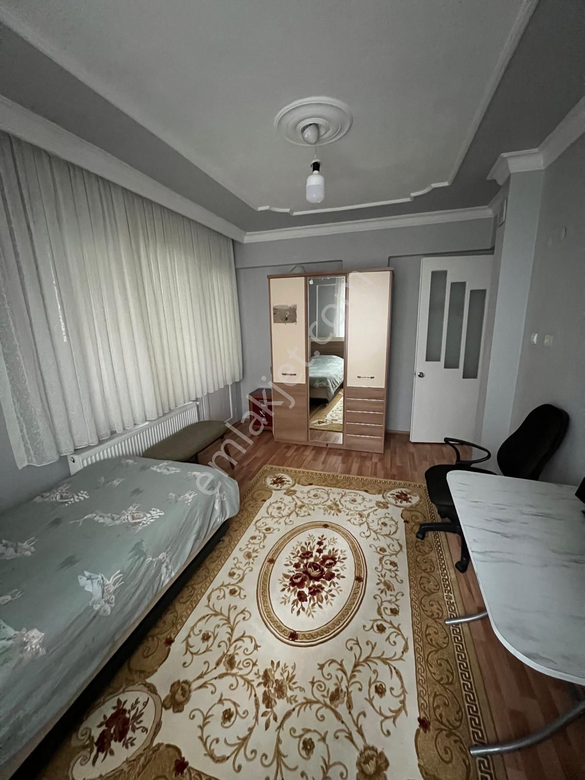 Bergama Bahçelievler Mahallesinde 3+1 Kiralık Daire - Görsel 33