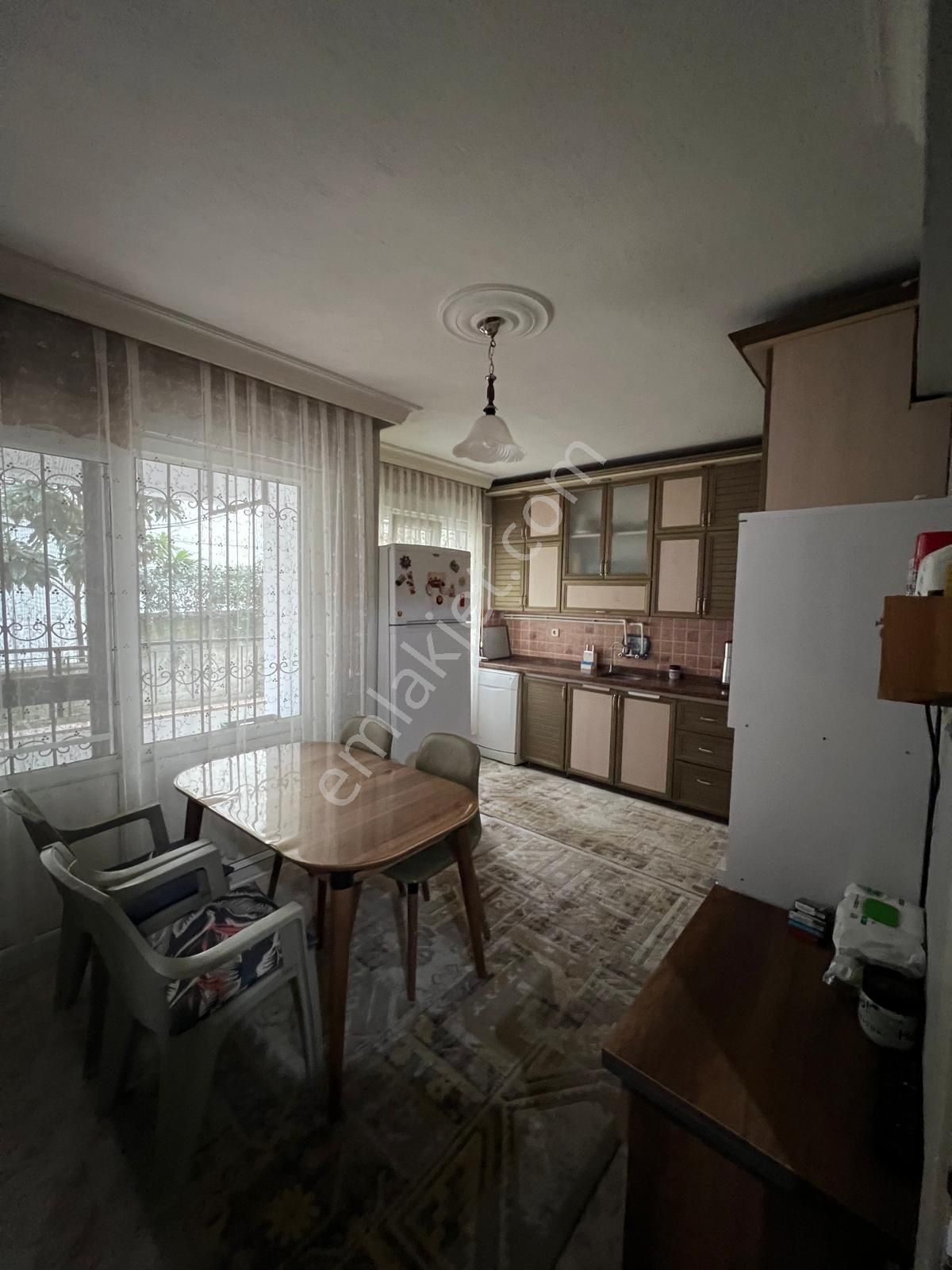 Bergama Bahçelievler Mahallesinde 3+1 Kiralık Daire - Görsel 31