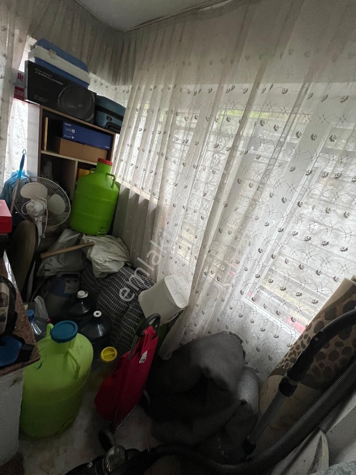 Bergama Bahçelievler Mahallesinde 3+1 Kiralık Daire - Görsel 13