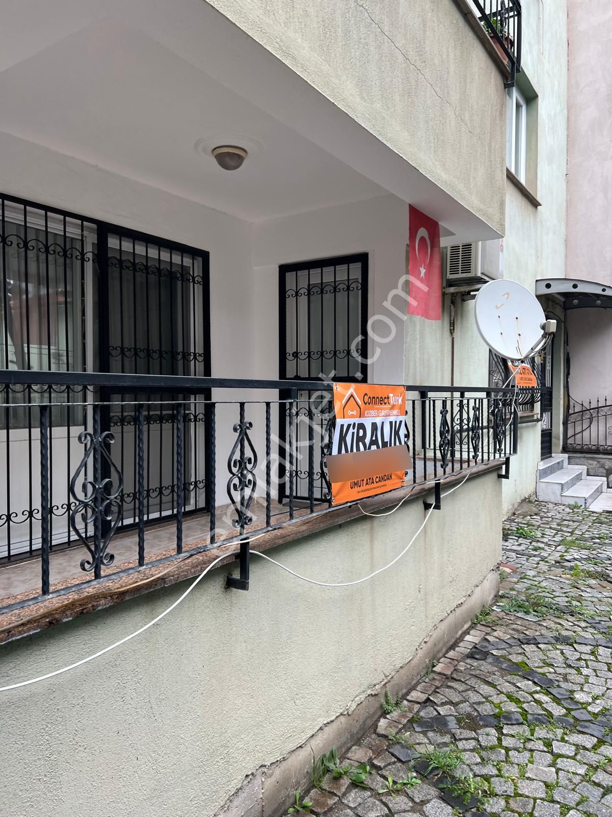 Bergama Bahçelievler Mahallesinde 3+1 Kiralık Daire - Görsel 2