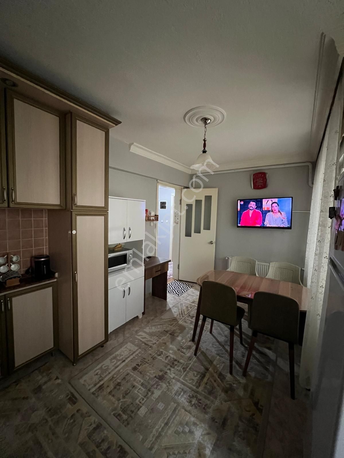 Bergama Bahçelievler Mahallesinde 3+1 Kiralık Daire - Görsel 10