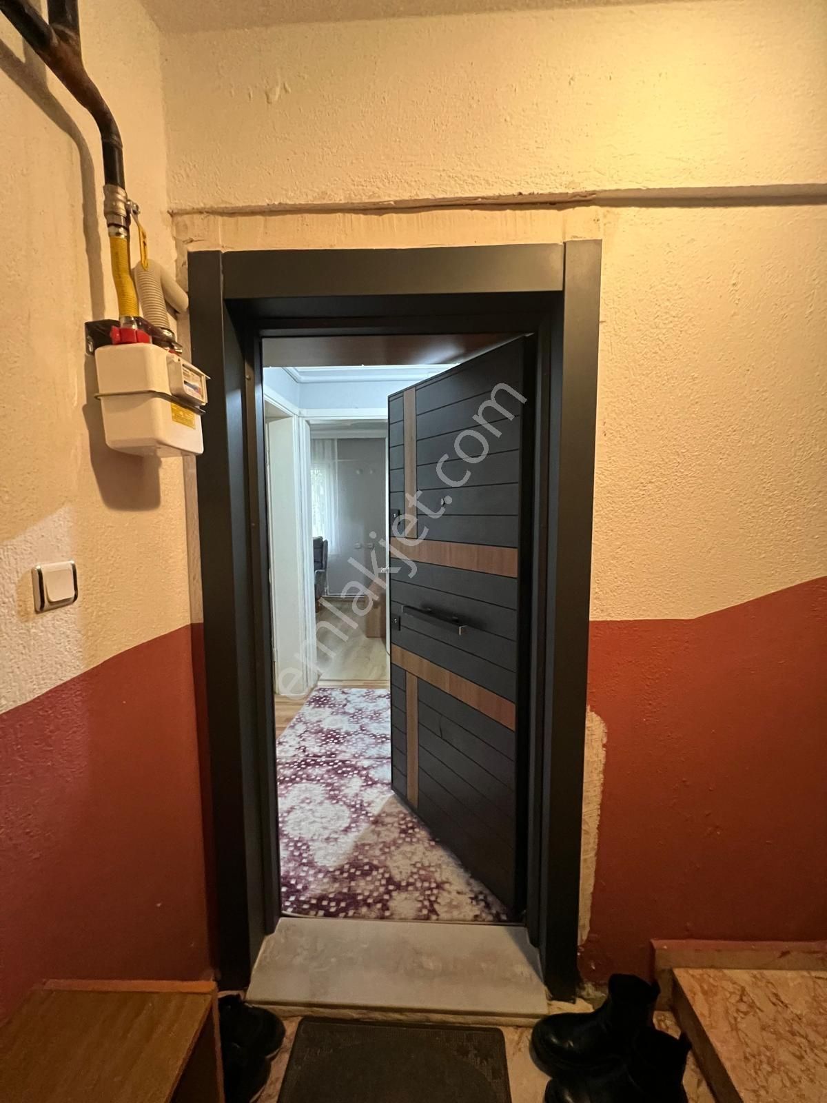 Bergama Bahçelievler Mahallesinde 3+1 Kiralık Daire - Görsel 9