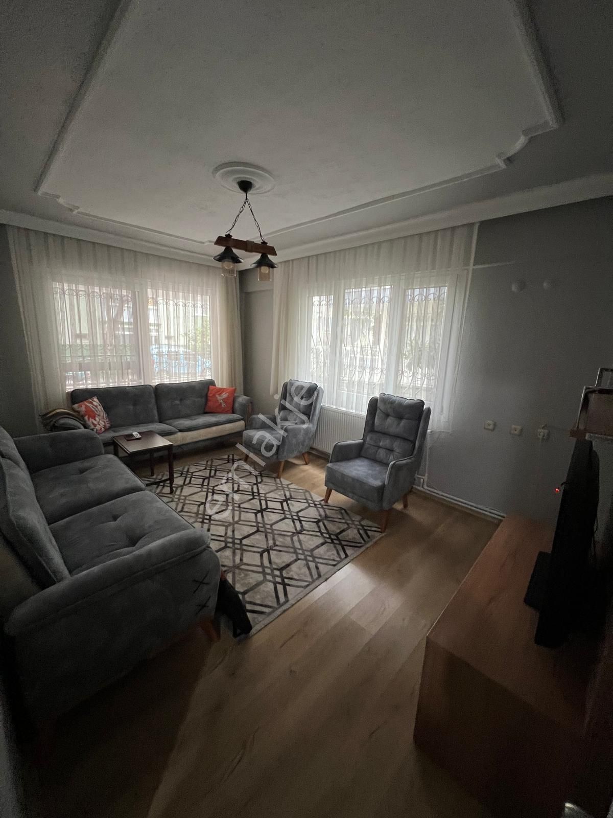 Bergama Bahçelievler Mahallesinde 3+1 Kiralık Daire - Görsel 29