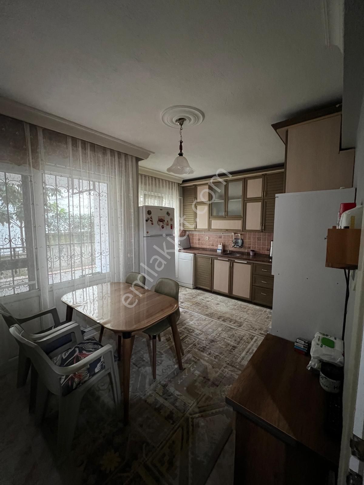 Bergama Bahçelievler Mahallesinde 3+1 Kiralık Daire - Görsel 34