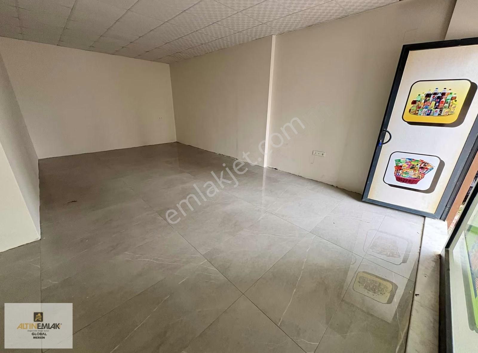 Altın Emlak'tn Akdeniz Caddesine Yakın Cazip Dükkan - Görsel 3