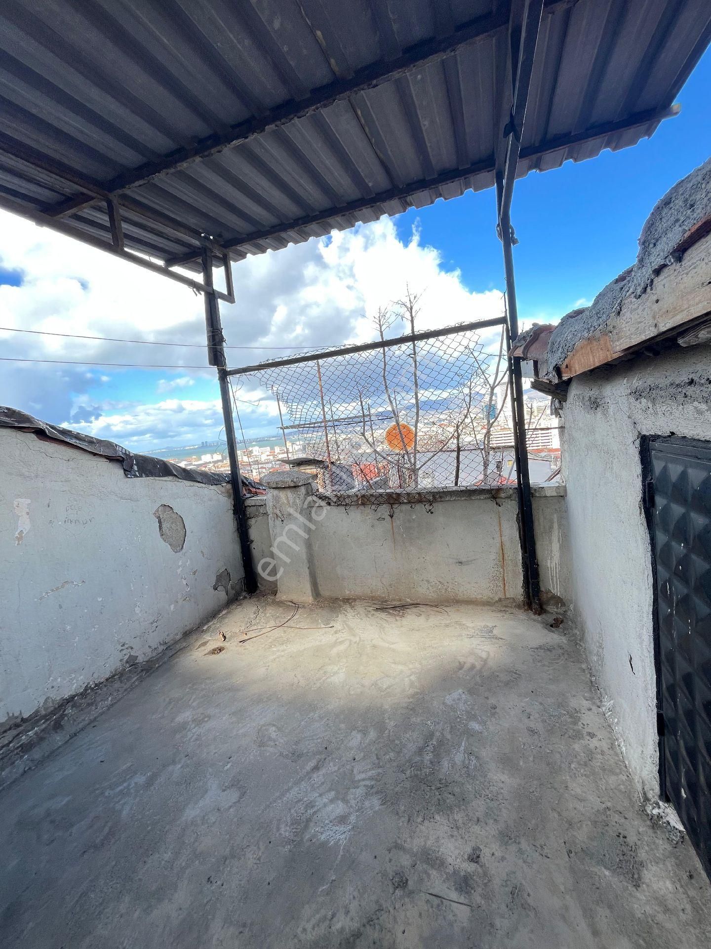 İzmir Konak Sakarya Mah.de 2katlı Satılık Müstakil - Görsel 17