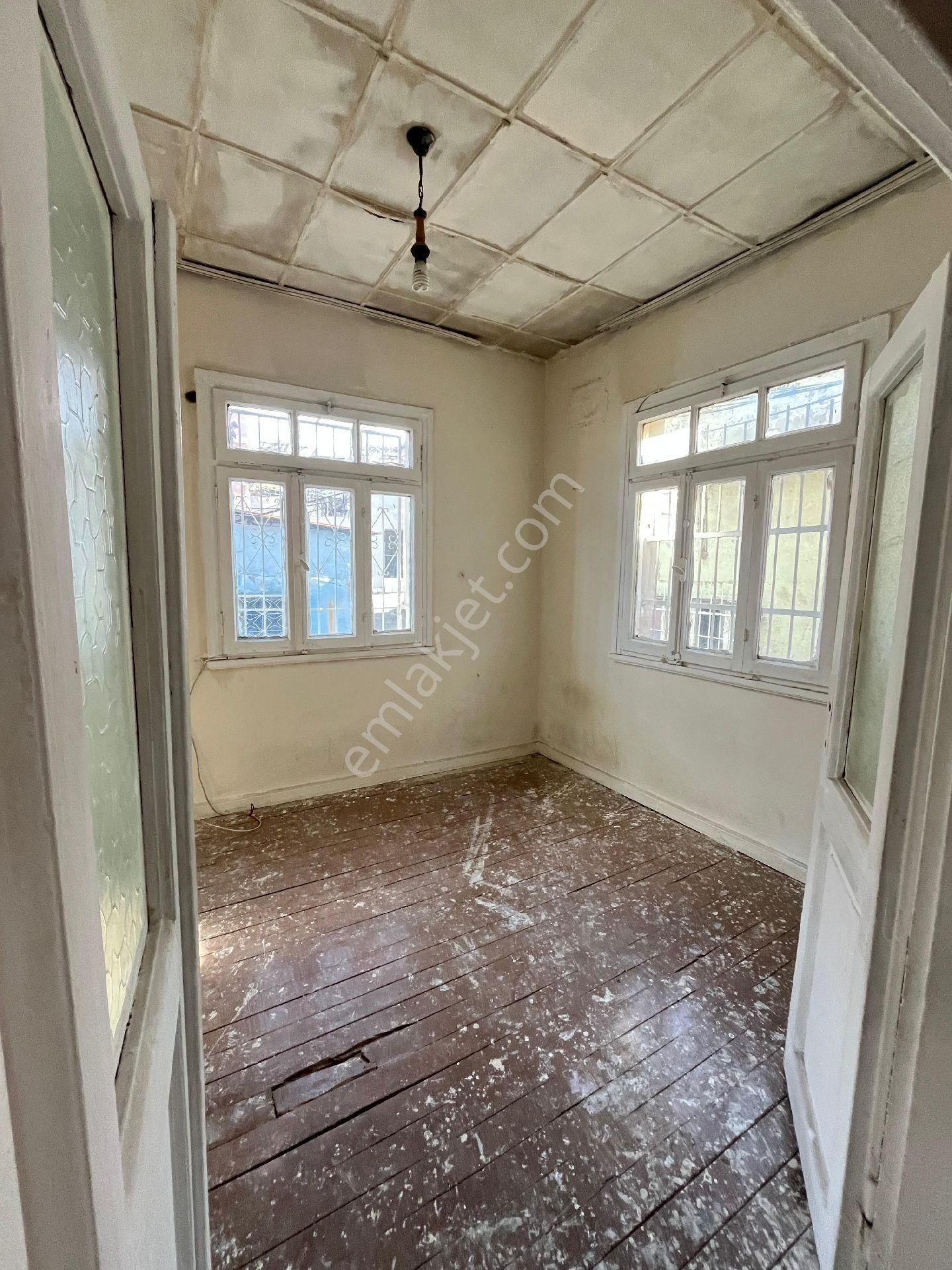 İzmir Konak Sakarya Mah.de 2katlı Satılık Müstakil - Görsel 22