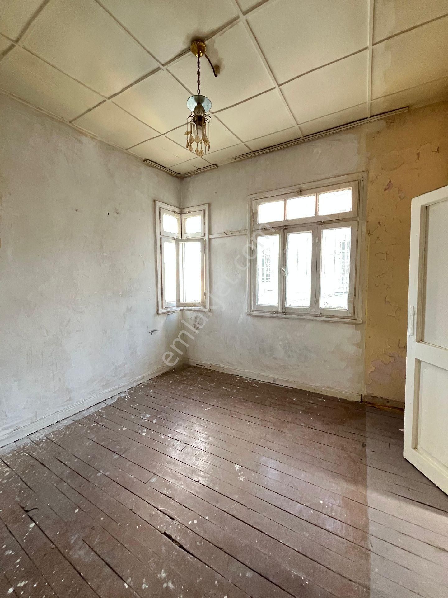 İzmir Konak Sakarya Mah.de 2katlı Satılık Müstakil - Görsel 30